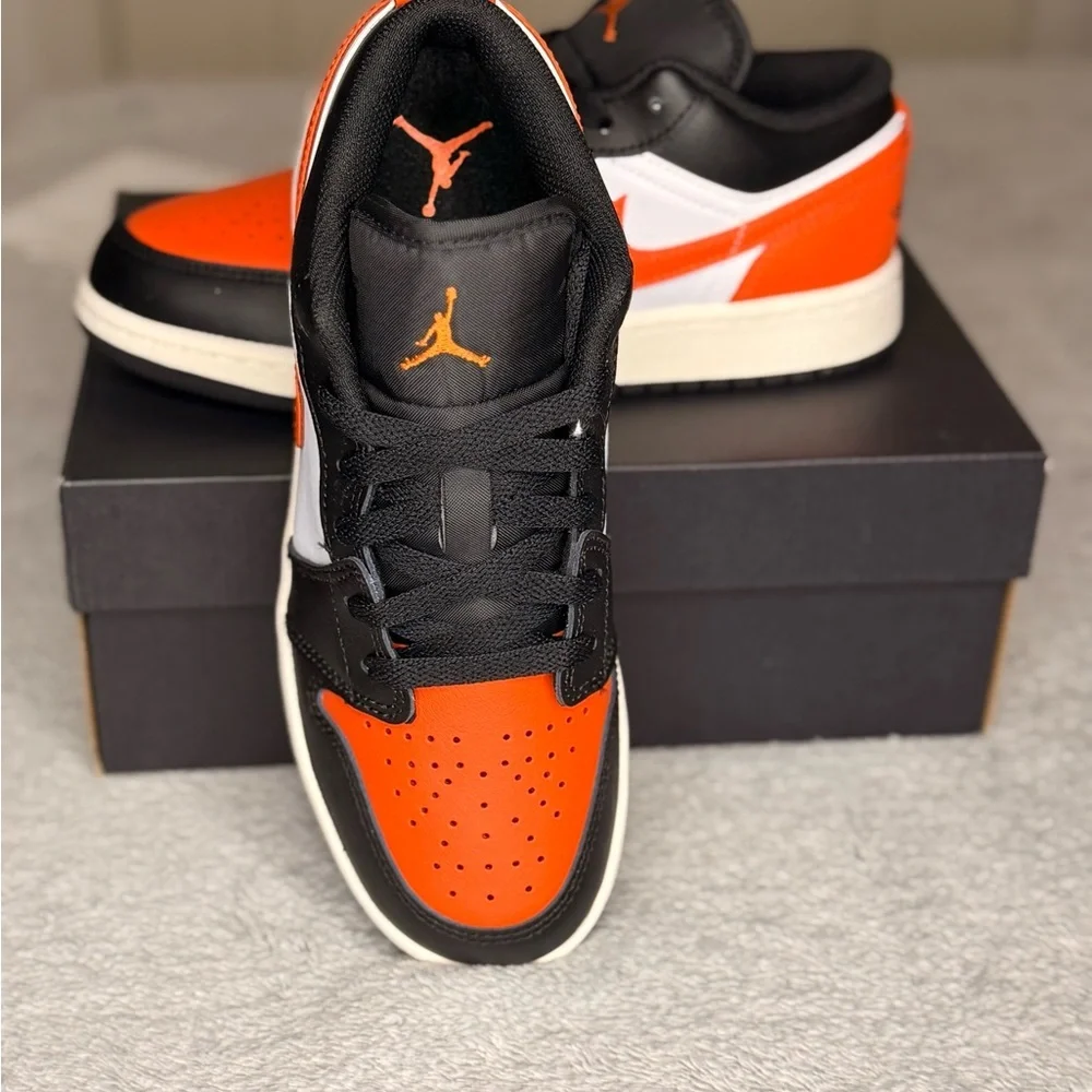 Air Jordan 1 Low GS “Starfish” – Size 4.5Y – New in Box